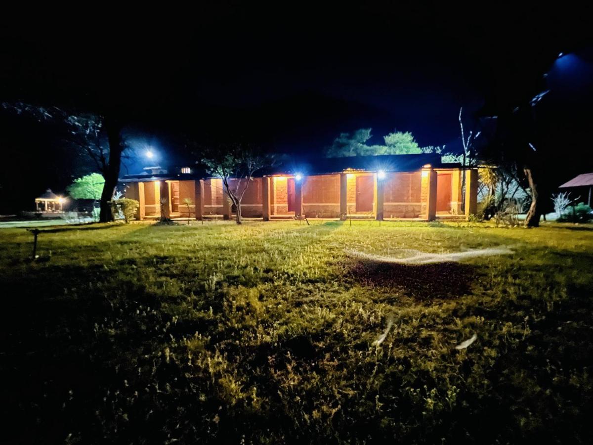 Aura Wildlife Camp And Resorts Marchula Exteriér fotografie